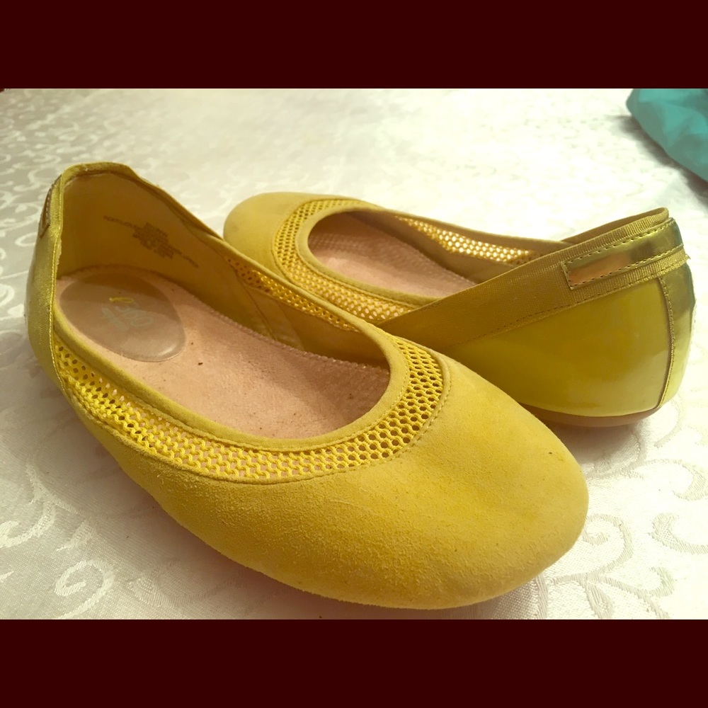Easy Spirit Flat Shoes Size 6-1/2 WW